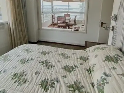 Departamento en Venta en Península, USD 190.000