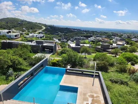Disponible para el  1/9 LA CUESTA - CASA ALQ