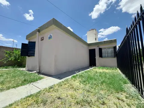 casa esquina 3 dormitorios zona Palmares