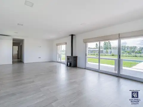 Casa en Venta al Oeste