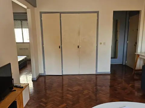 Cochabamba 800, Piso 8