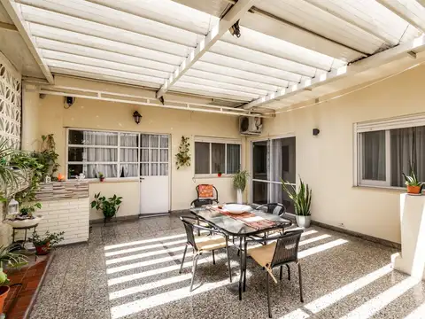 VENTA CASA VIVIENDA MULTIFAMILIAR VILLA LYNCH