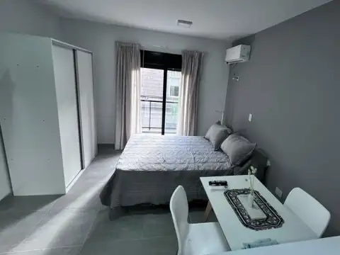Alem 1400 , Piso 4
