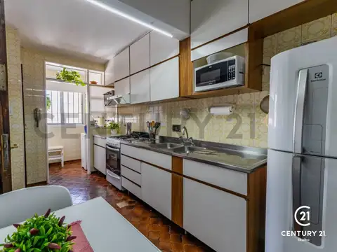 Departamento 3 ambientes con 2 baños