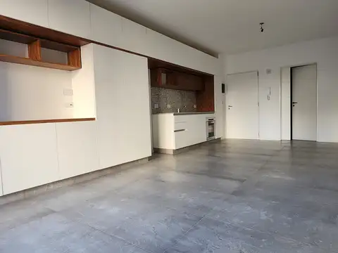 Monoambiente con balcón a estrenar. Muy luminoso en excelente ubicación.