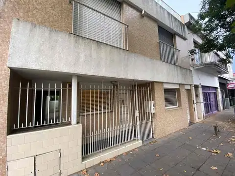 PH TIPO CASA 3 AMB CON JARDÍN, QUINCHO Y GALPÓN