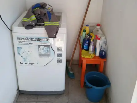 Castelli 490 , Piso 1