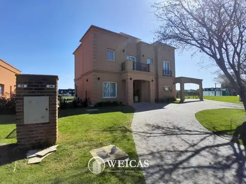Casa en Venta en El Cantón - Barrio Islas, USD 389.000