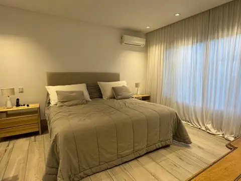 Casa en Alquiler Temporal en Bella Vista, USD 2.900