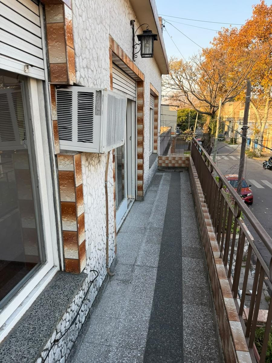 Depto Tipo Casa en Venta 60 años
