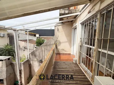Depto Tipo Casa en Venta con 1 cocheras
