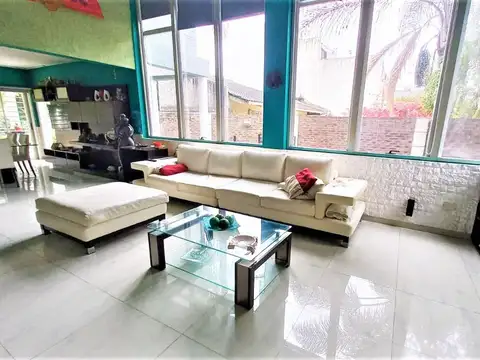 Casa en Venta en Berazategui, USD 333.000