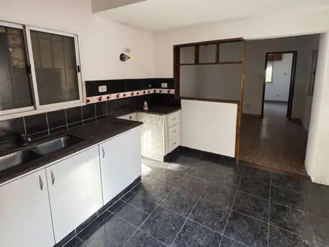 Departamento en Alquiler en Gregorio de Laferrere, $ 420.000