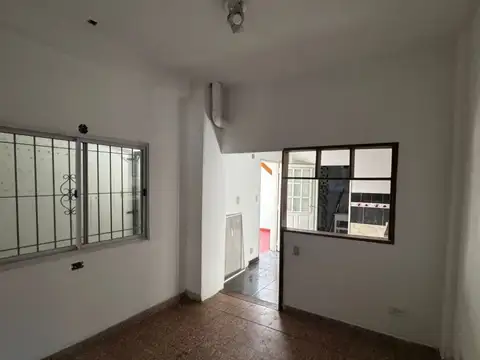 INCA 3100, Piso 1