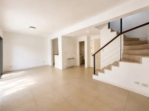 Casa en Alquiler de 3 dormitorios