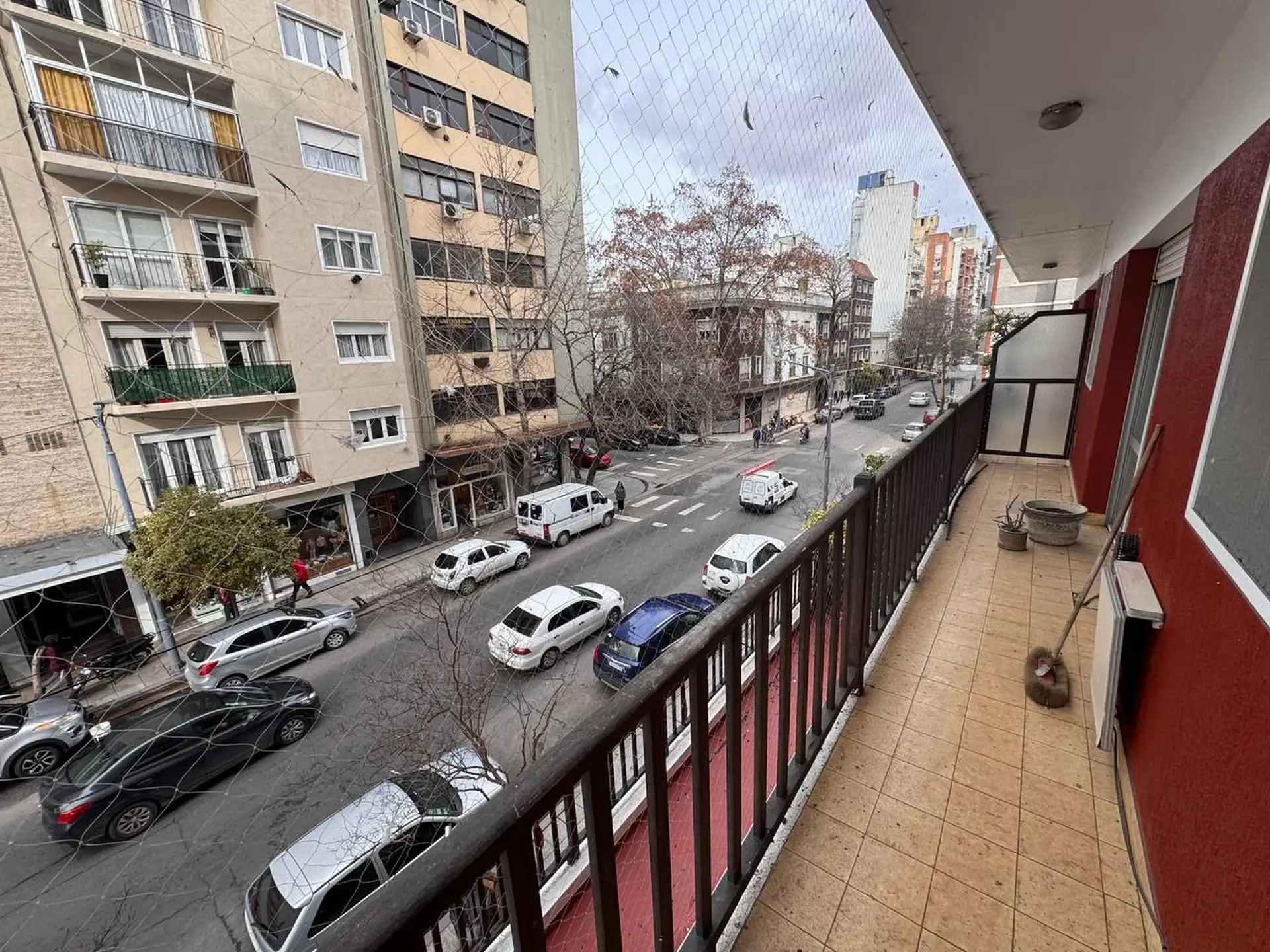 Depto 2 amb, 55m² con balcón — Centro