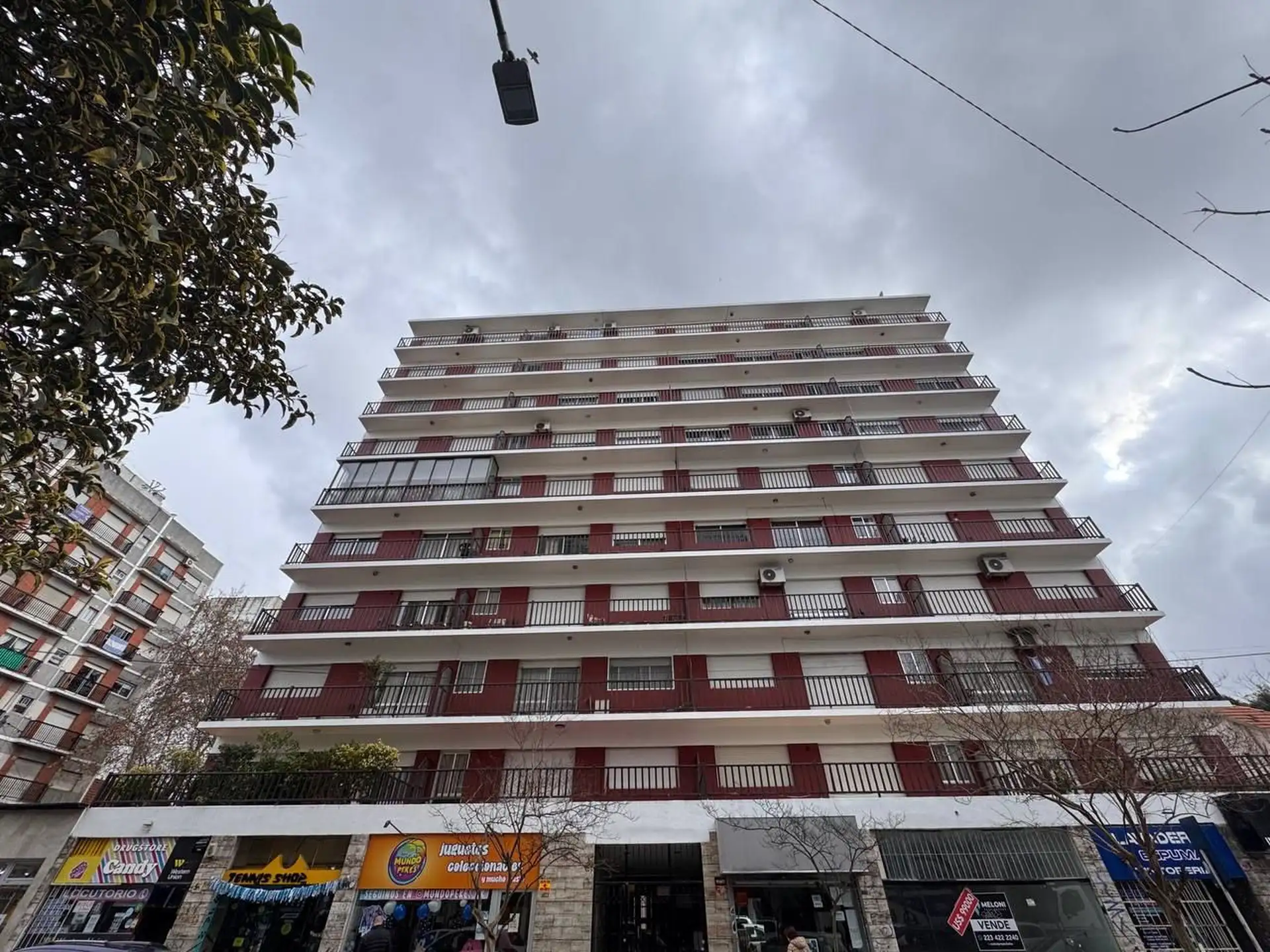 Depto 2 amb, 55m² con balcón — Centro