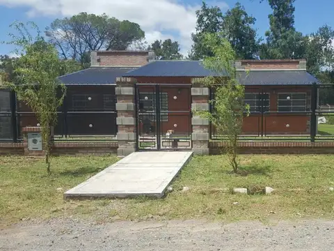 EXCELENTE CASA QUINTA ZONA CAÑUELAS
