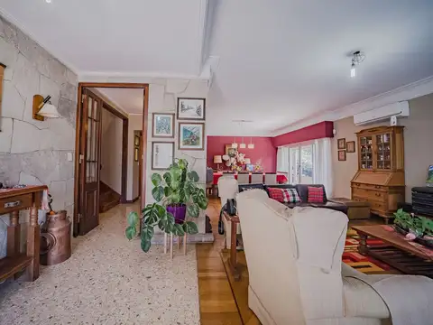 Casa en Venta en Villa Adelina, USD 470.000