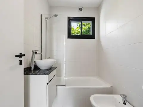 Depto Tipo Casa 3 ambientes con 2 baños