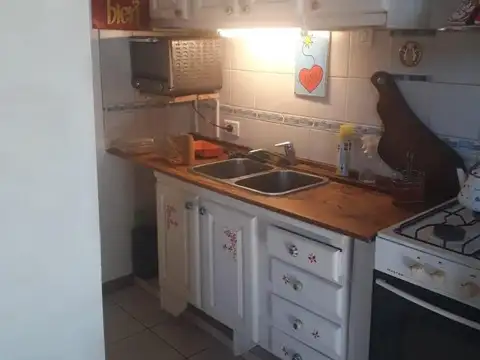 Casa 3 ambientes con 2 baños