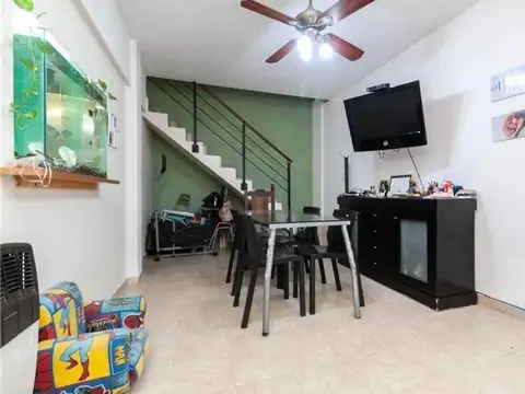 Depto Tipo Casa en Venta 14 años