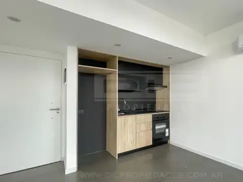 Av. Maipu al 3400 entre San Lorenzo y José Ingenieros