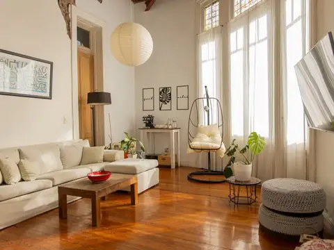 Depto Tipo Casa en Venta de 5 ambientes