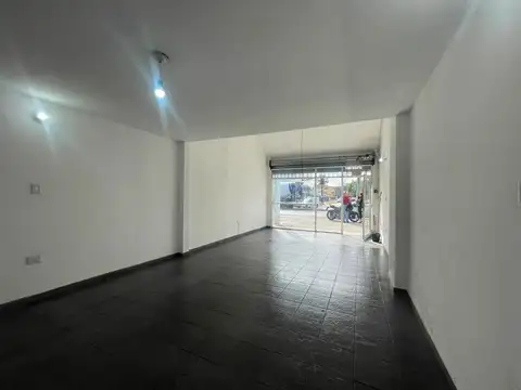 Local en Alquiler en Villa Belgrano, $ 750.000