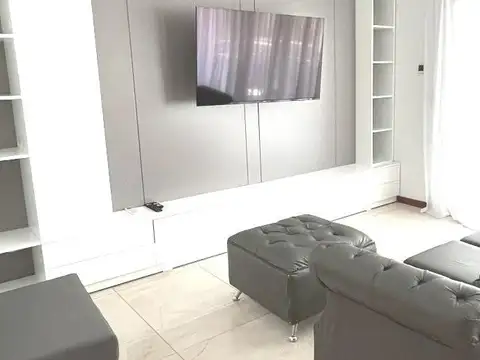 AMPLIO Piso 4 Ambientes con balcón, cochera y parrilla en Belgrano