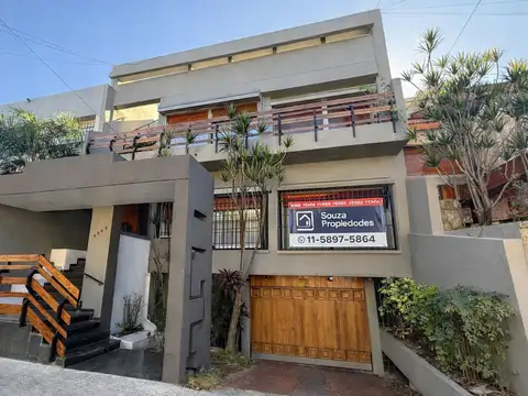 PH en venta 3 ambientes con balcon y cochera sin expensas en Liniers