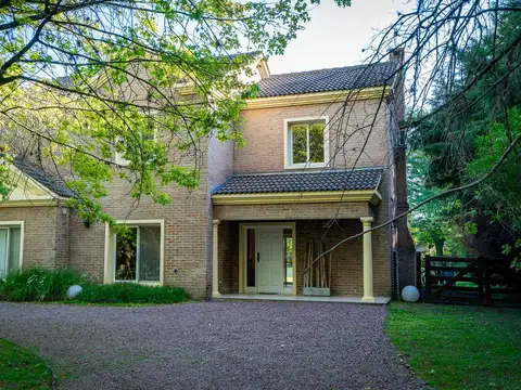 Casa en Venta de 4 dormitorios