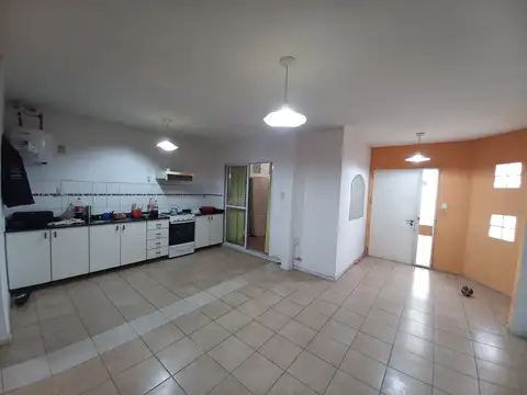 Depto Tipo Casa en Venta de 2 ambientes