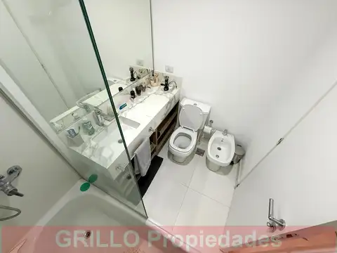 Camino De Los Remeros 1500, Piso 10