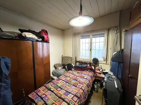 Casa 4 ambientes con 1 baño