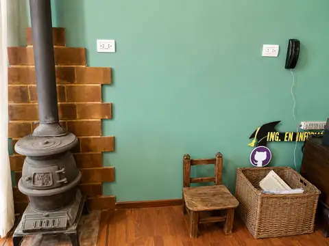 Casa 4 ambientes con 1 baño
