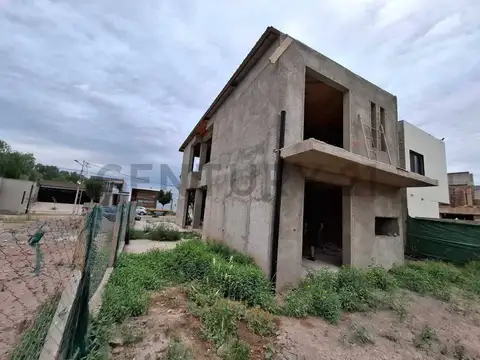 Casa en contruccion en venta