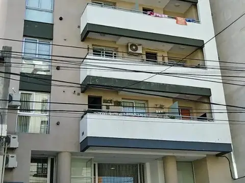 Excelente Depto 1 dor vta tipo duplex Ameghino 238