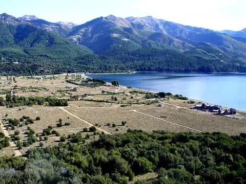  Venta de Lote fraccion de 4689 m2 en Villa Lago Meliquina