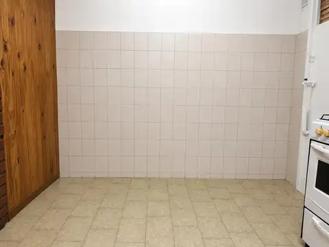 Casa 2 ambientes con 1 baño