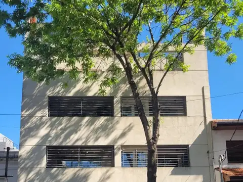 Alquiler de Depto. en excelente ubicación y muy buen estado en San Fernando
