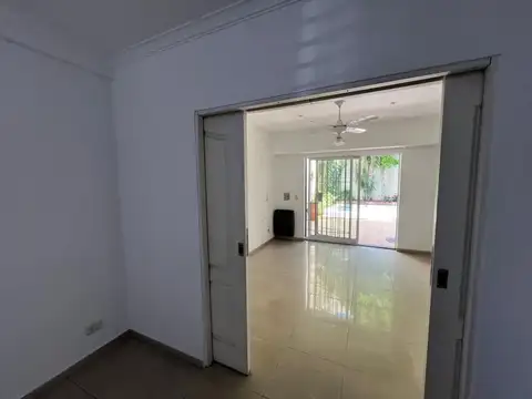 Depto Tipo Casa 3 ambientes con 2 baños