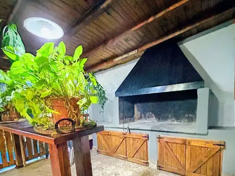 Casa en Venta en Coronel Dorrego, USD 110.000