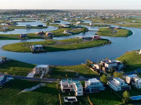 LOTE en VENTA Canton GOLF - VISTA ABIERTA AL GOLF - HERMOSA ORIENTACION - UNICO CERCANO AL INGRESO