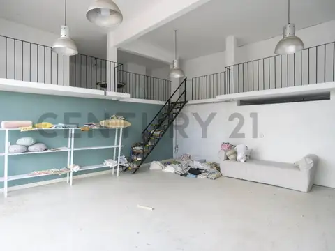 LOCAL EN VENTA CON DOBLE SALIDA - CITY BELL