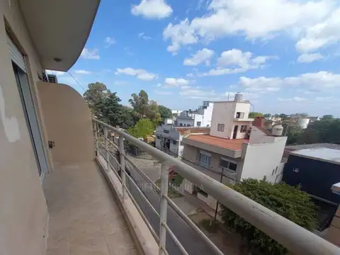 Alquiler de Departamento 2 AMBIENTES en Pablo Podestá, Tres de Febrero