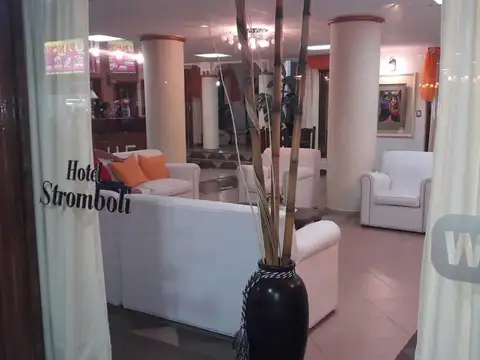 EN VENTA IMPECABLE HOTEL + DOS LOCALES EN PLENO CORAZÓN DE SAN BERNARDO