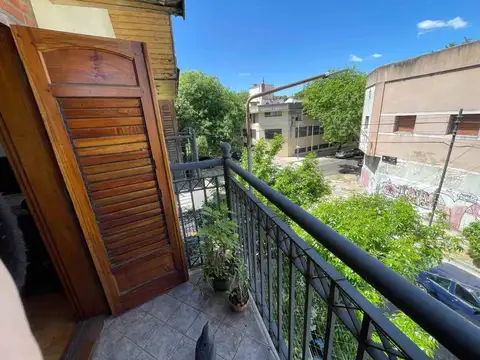 Depto Tipo Casa en Venta de 4 ambientes