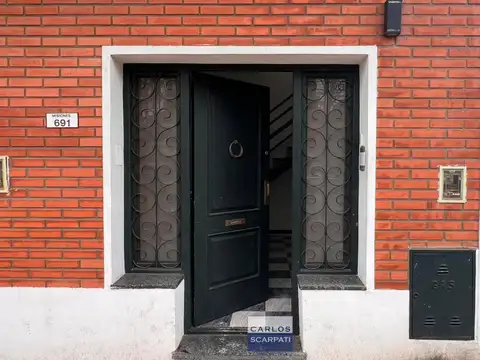 Depto Tipo Casa 4 ambientes con 2 baños