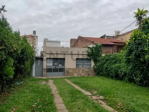 VENTA CASA 2 DORMITORIOS BARRIO BELLA VISTA